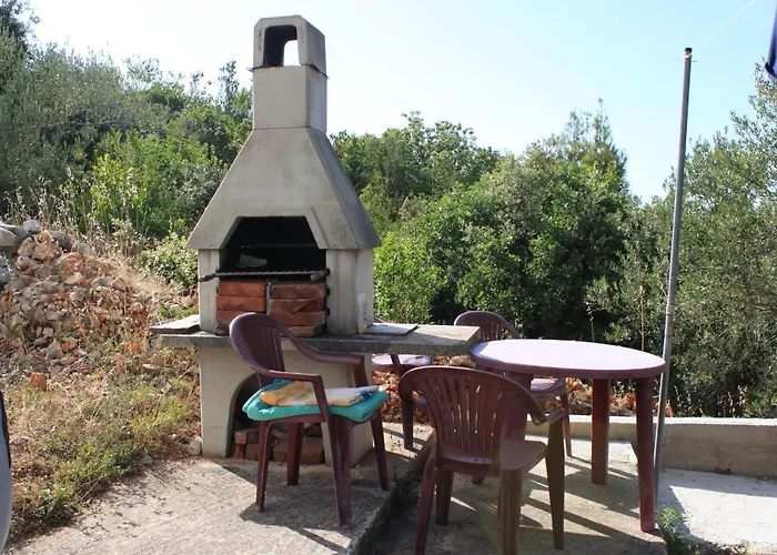 By The Sea Kali, Ugljan - 8202 *