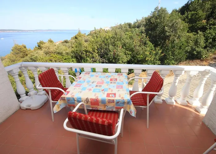 By The Sea Kali, Ugljan - 8202 Кали