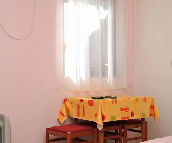 By The Sea Kali, Ugljan - 8202 Кали