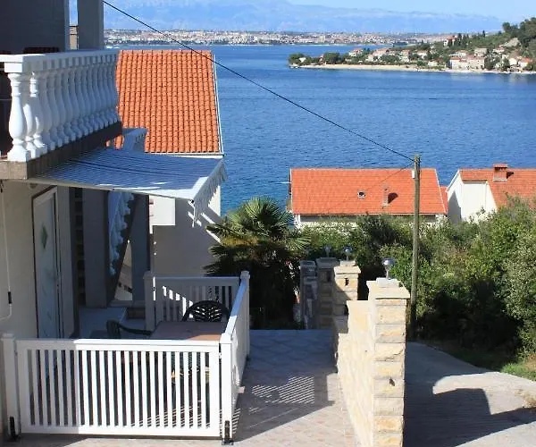 By The Sea Kali, Ugljan - 8202 Apartman *